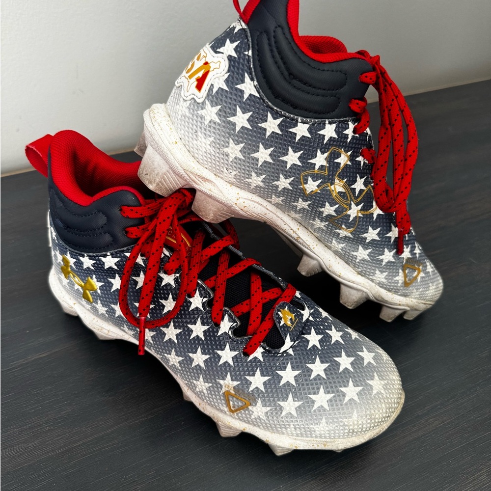 Under Armour Football Cleats 4Y